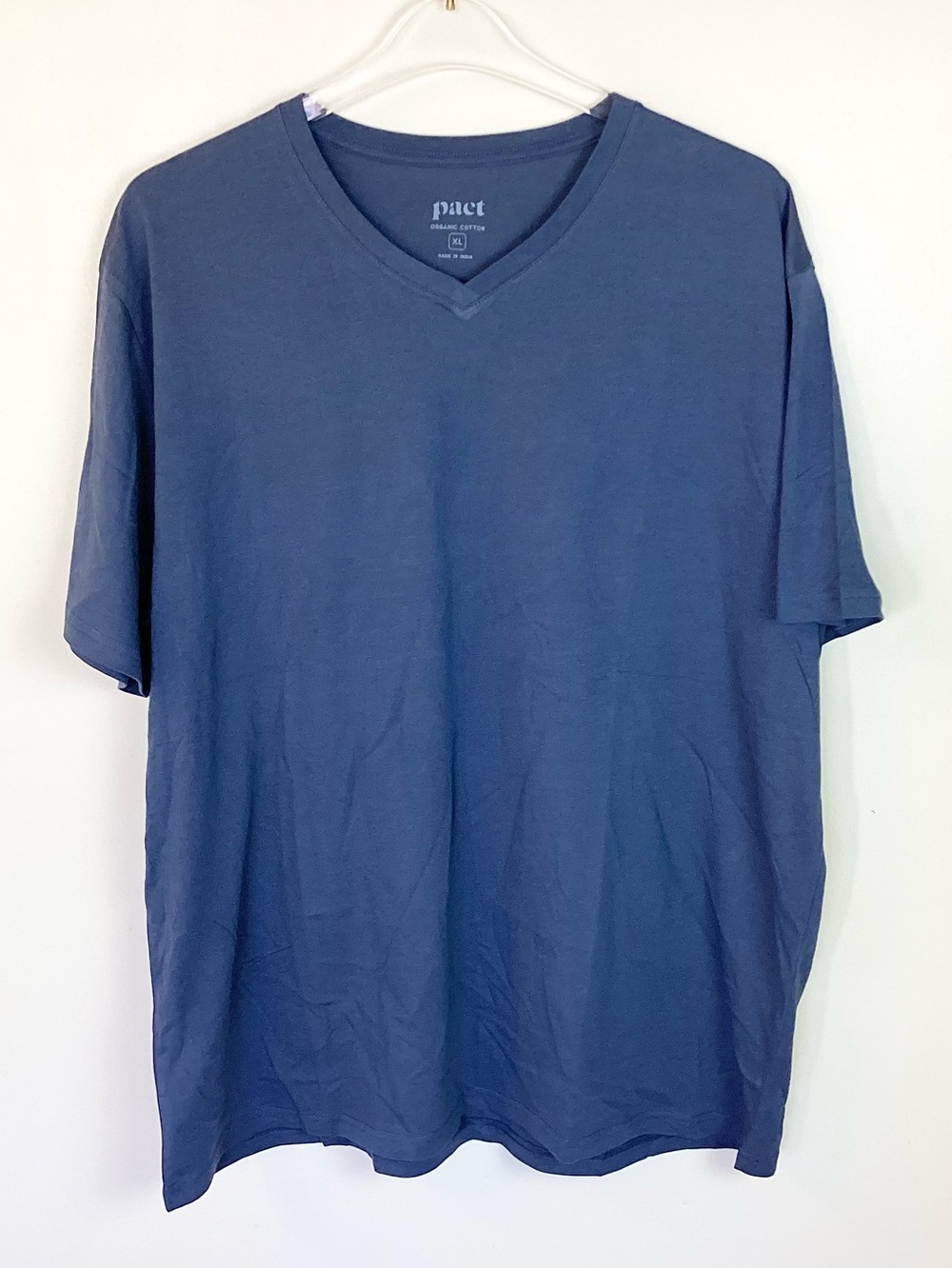 NWOT Pact Softspun Essential Short Sleeve V-Neck Tee - Blue - XL